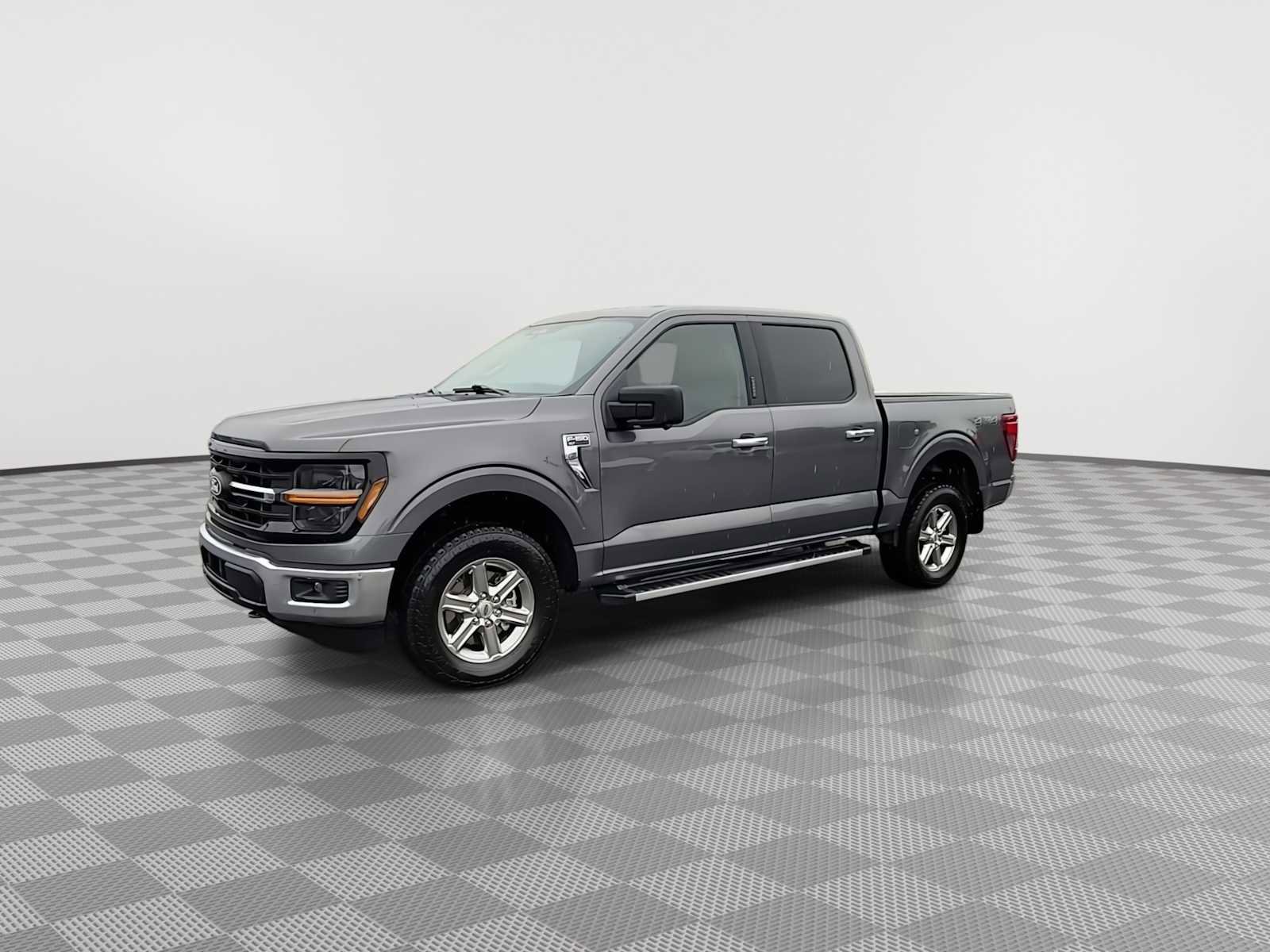 Used 2024 Ford F150 XLT image 4