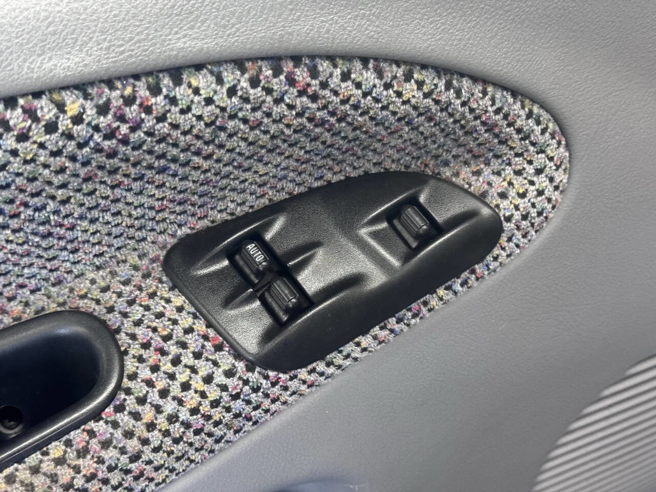 Used 2001 Dodge Ram 2500 Truck 2WD Quad Cab image 29