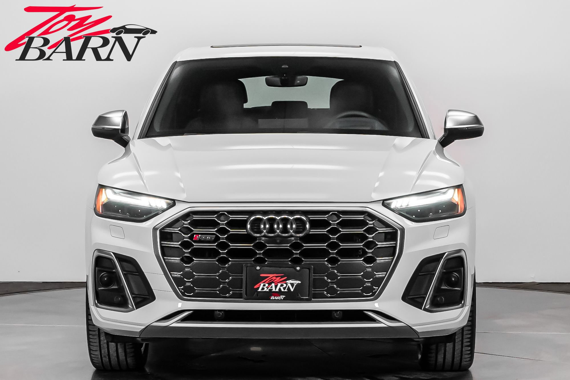 Used 2023 Audi SQ5 Prestige AWD/4WD image 8