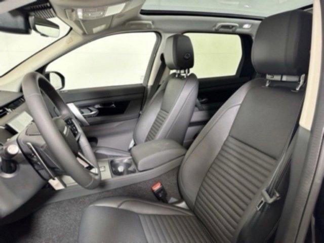 New 2025 Land Rover Discovery Sport S image 10