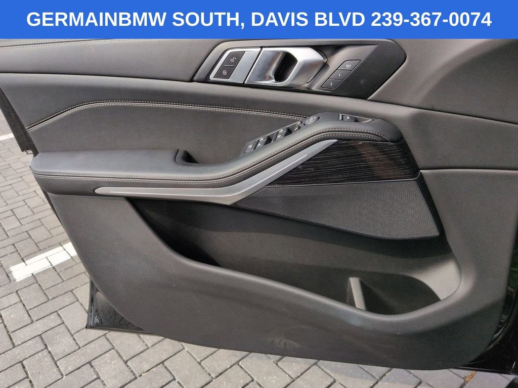 Certified 2024 BMW X5 xDrive40i w/ M Sport Package AWD/4WD image 32