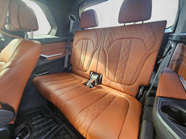 Certified 2025 BMW X7 M60i image 15