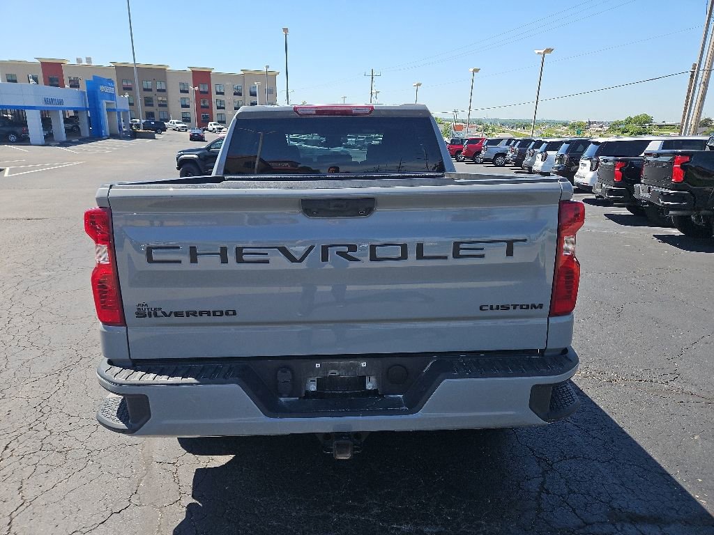 Used 2024 Chevrolet Silverado 1500 Custom w/ Turbomax Blackout Package AWD/4WD image 7