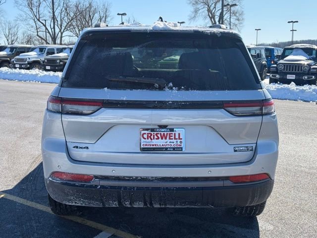 New 2026 Jeep Grand Cherokee Limited w/ Limited Altitude Package AWD/4WD image 6