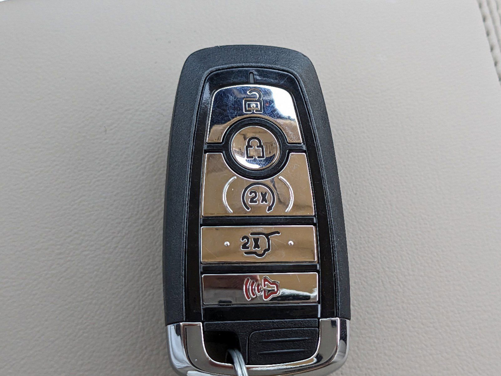 Certified 2023 Lincoln Nautilus Reserve w/ Equipment Group 201A image 33