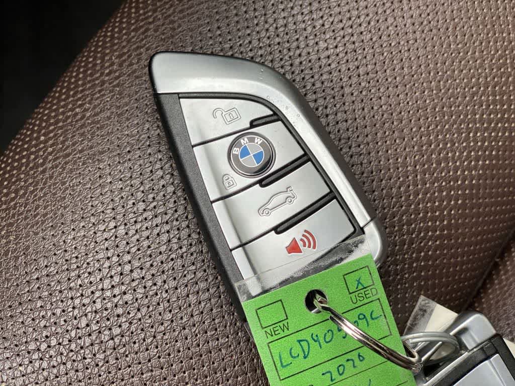 Used 2020 BMW 740i w/ M Sport Package RWD image 30