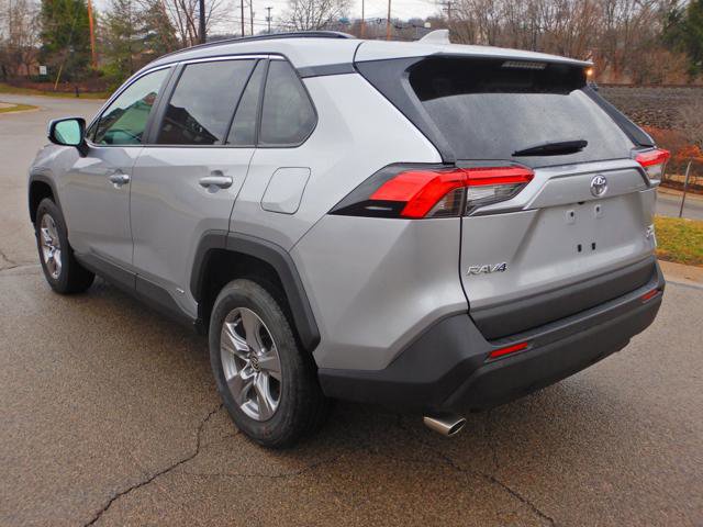 Used 2025 Toyota RAV4 XLE image 6