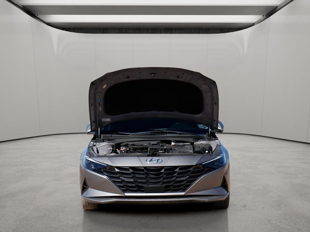 Used 2023 Hyundai Elantra SEL w/ Convenience Package image 5