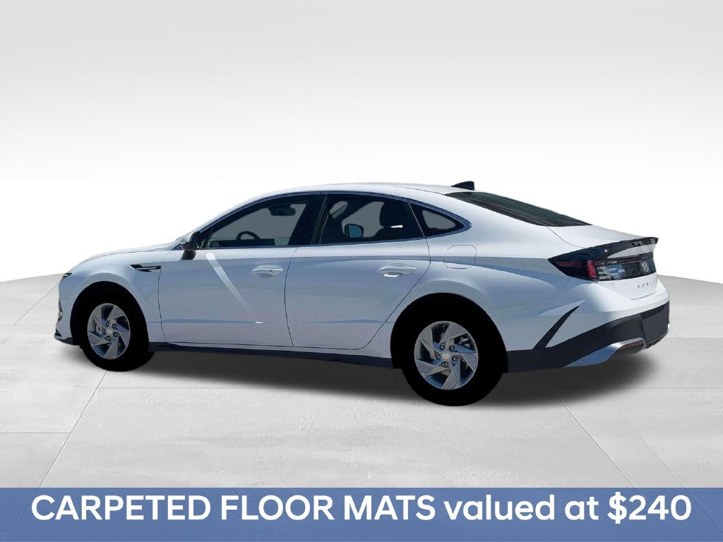 New 2026 Hyundai Sonata SE FWD image 4