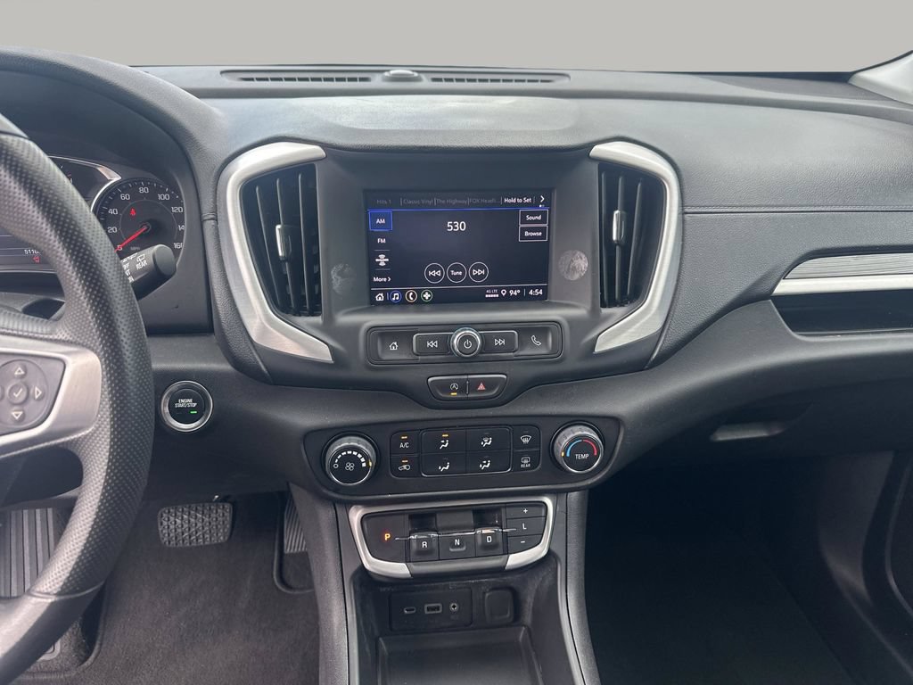 Used 2024 GMC Terrain SLE FWD image 16