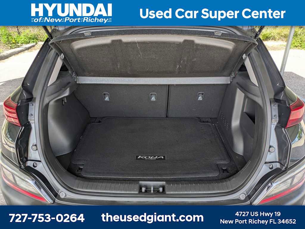 Certified 2022 Hyundai Kona SEL w/ Cargo Package image 12
