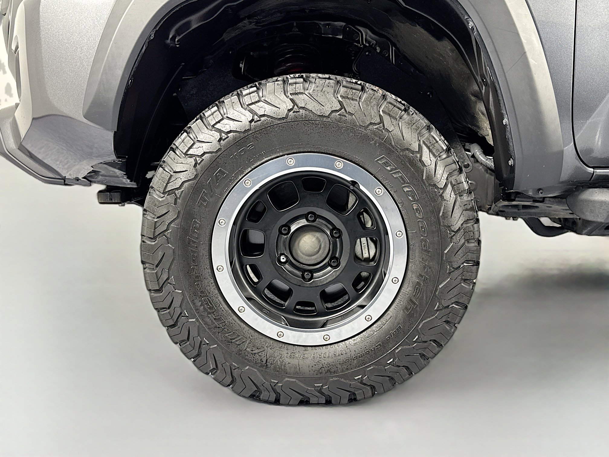 Used 2022 Toyota Tacoma TRD Off-Road image 28