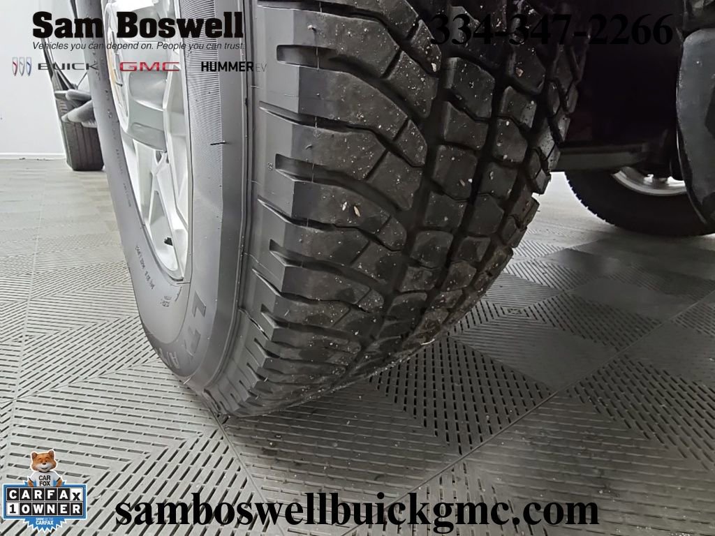 Used 2025 Chevrolet Silverado 2500 LTZ w/ LTZ Convenience Package image 47