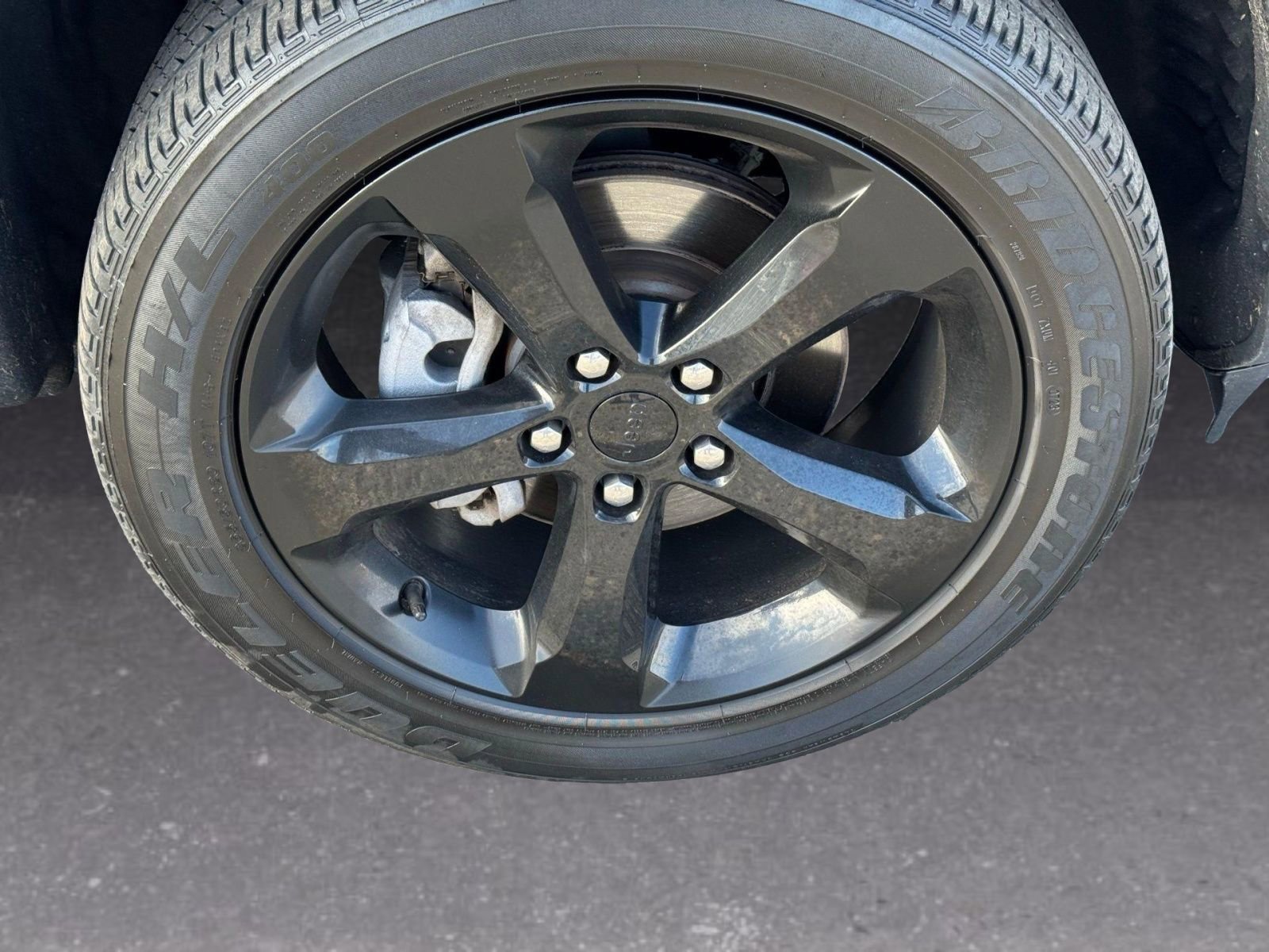 Used 2023 Jeep Grand Cherokee Altitude image 11