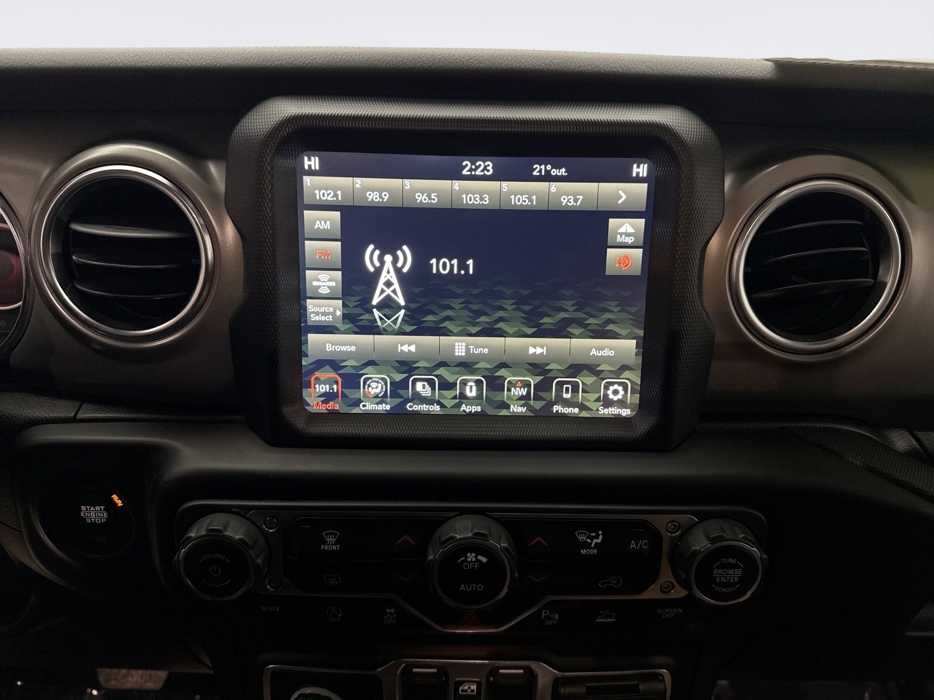 Used 2021 Jeep Gladiator Rubicon image 14