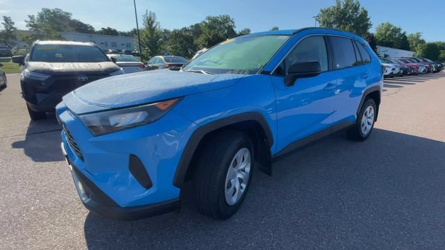 Used 2019 Toyota RAV4 LE w/ Carpet Mat Package AWD/4WD image 6