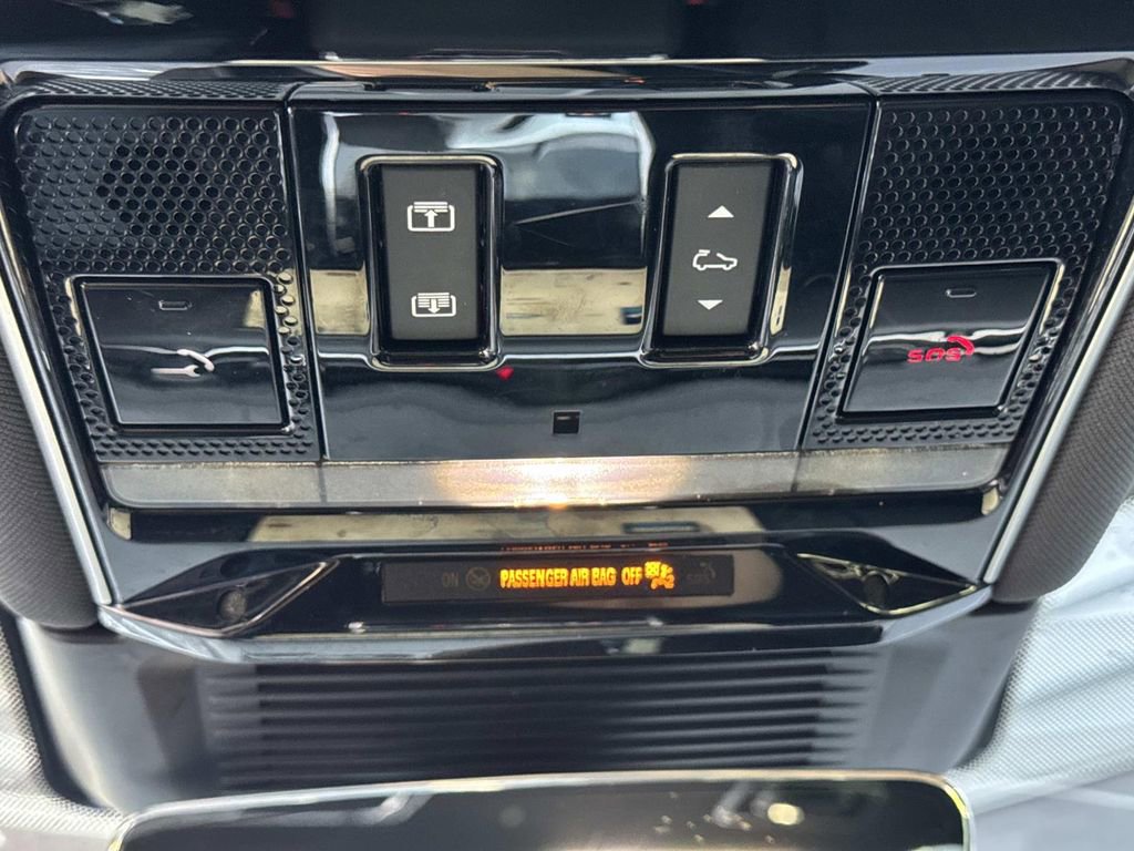 Certified 2023 Land Rover Range Rover SE AWD/4WD image 23