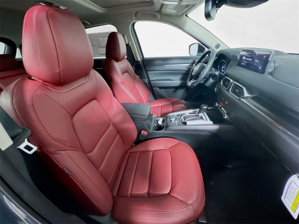 Used 2025 MAZDA CX-5 Carbon Edition image 22