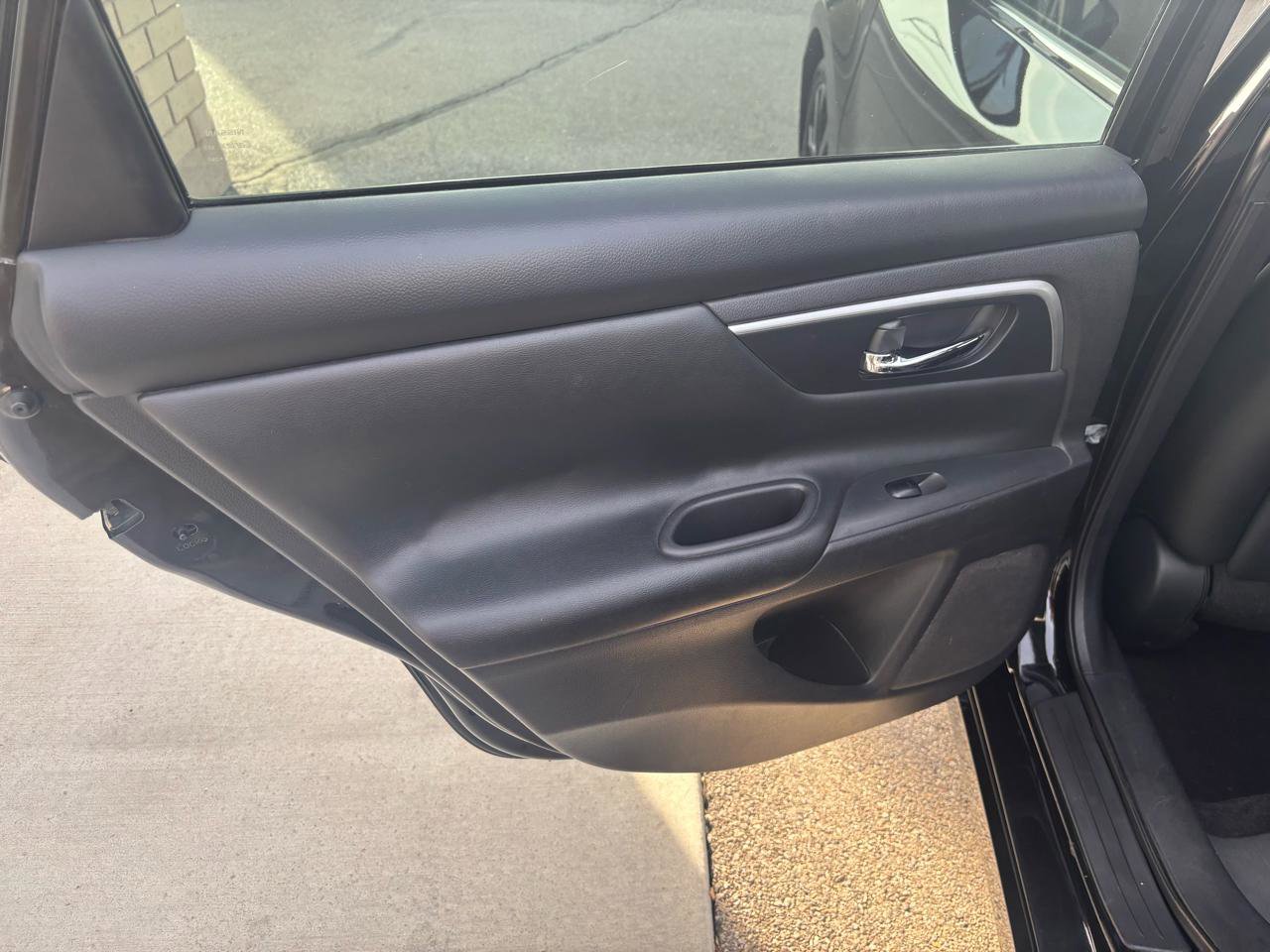 Used 2018 Nissan Altima 2.5 SR w/ SR Midnight Edition image 7