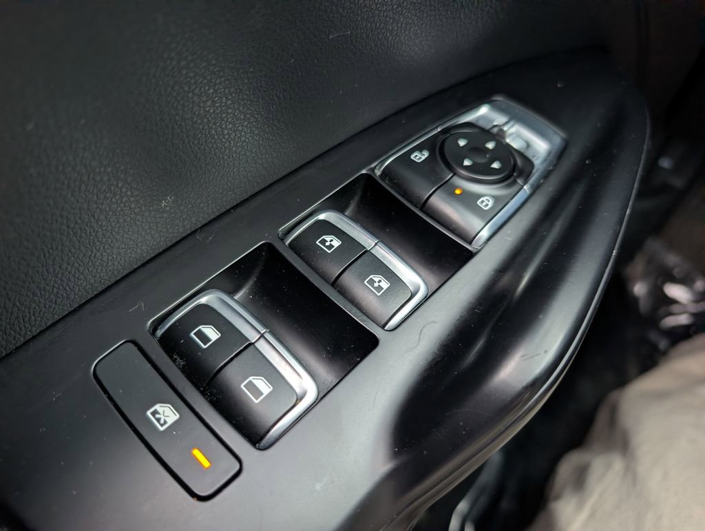 Used 2022 Kia K5 GT-Line image 36