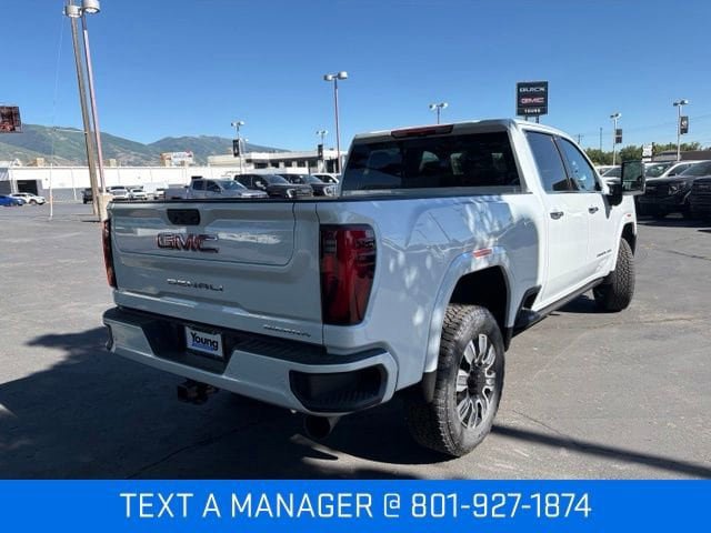 New 2026 GMC Sierra 3500 Denali w/ Denali Reserve Package AWD/4WD image 4