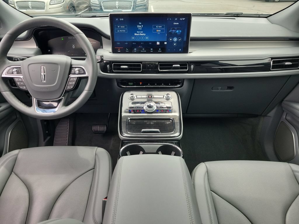 Certified 2023 Lincoln Nautilus Reserve w/ Equipment Group 202A AWD/4WD image 11