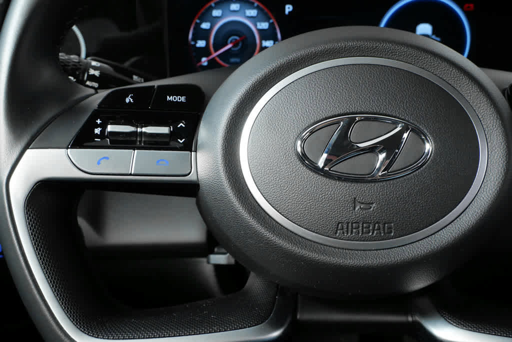 Certified 2023 Hyundai Elantra SEL w/ Convenience Package image 10