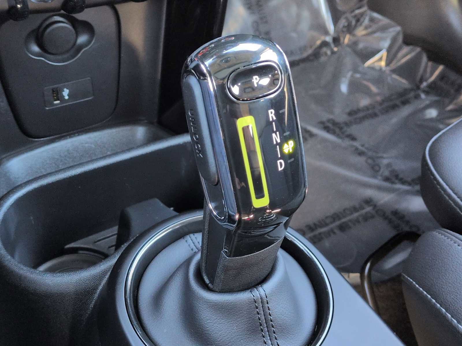 Certified 2024 MINI Cooper SE image 32