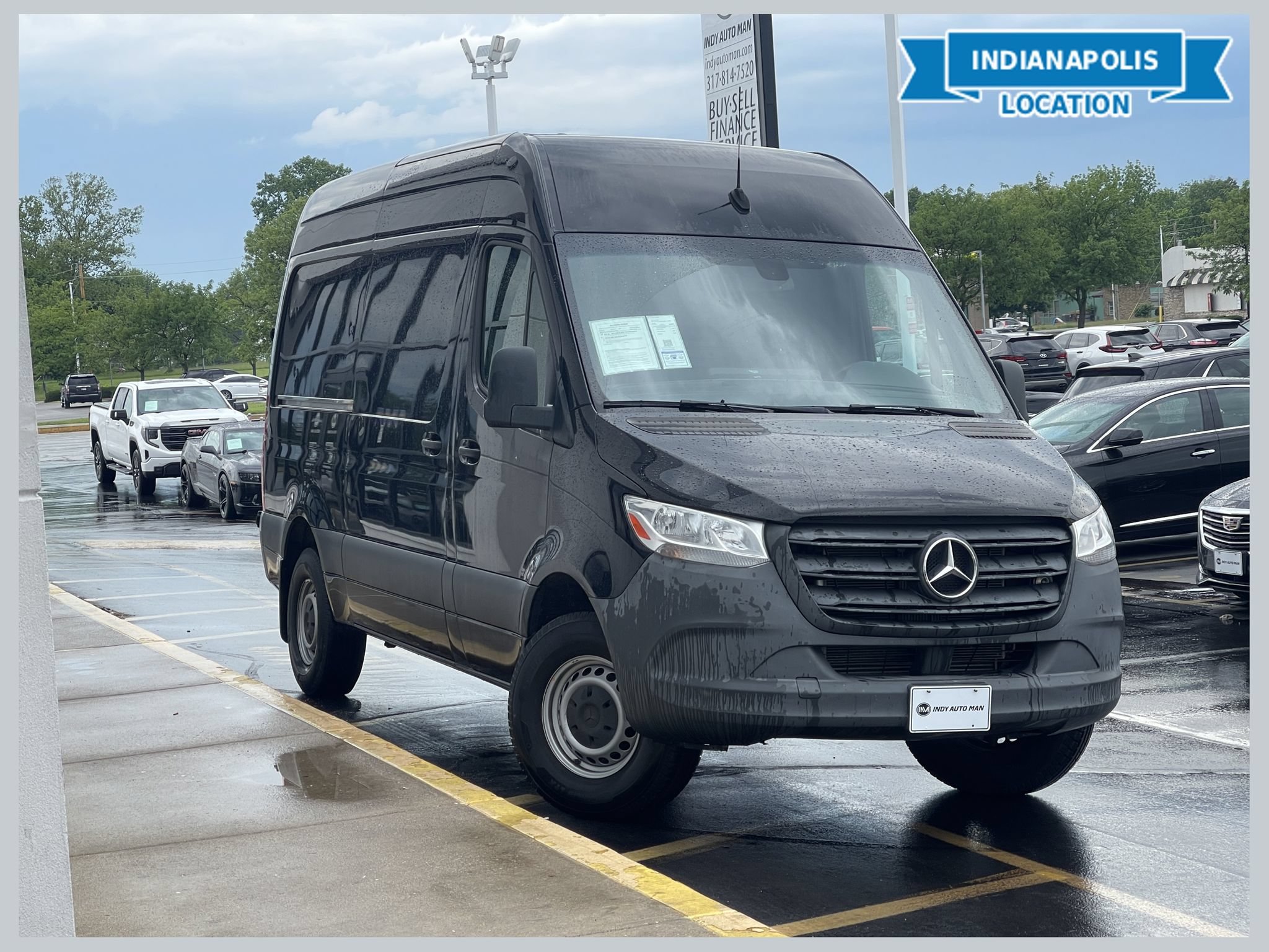 Used 2020 Mercedes-Benz Sprinter 2500 image 1
