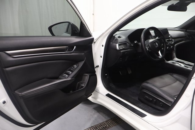 Used 2021 Honda Accord Sport image 10