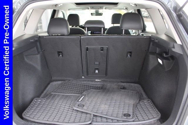 Used 2025 Volkswagen Taos SE image 9