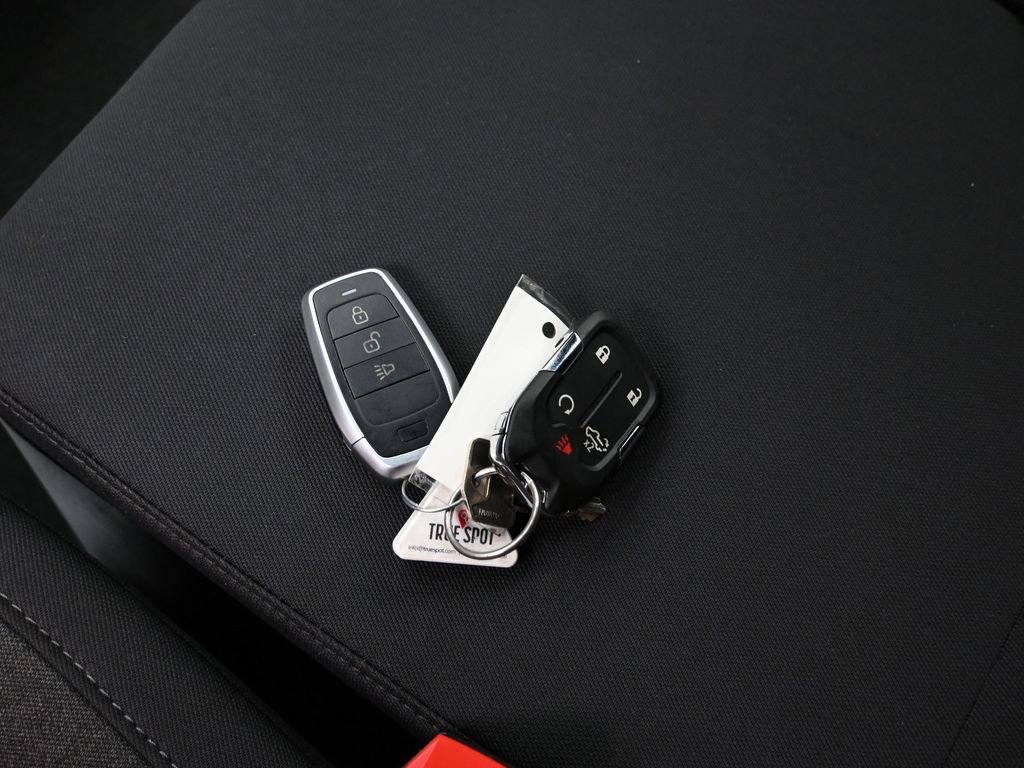 Used 2021 Chevrolet Silverado 1500 RST image 27