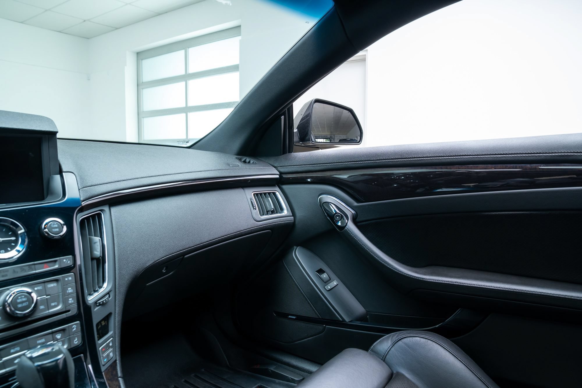 Used 2011 Cadillac CTS V RWD image 11