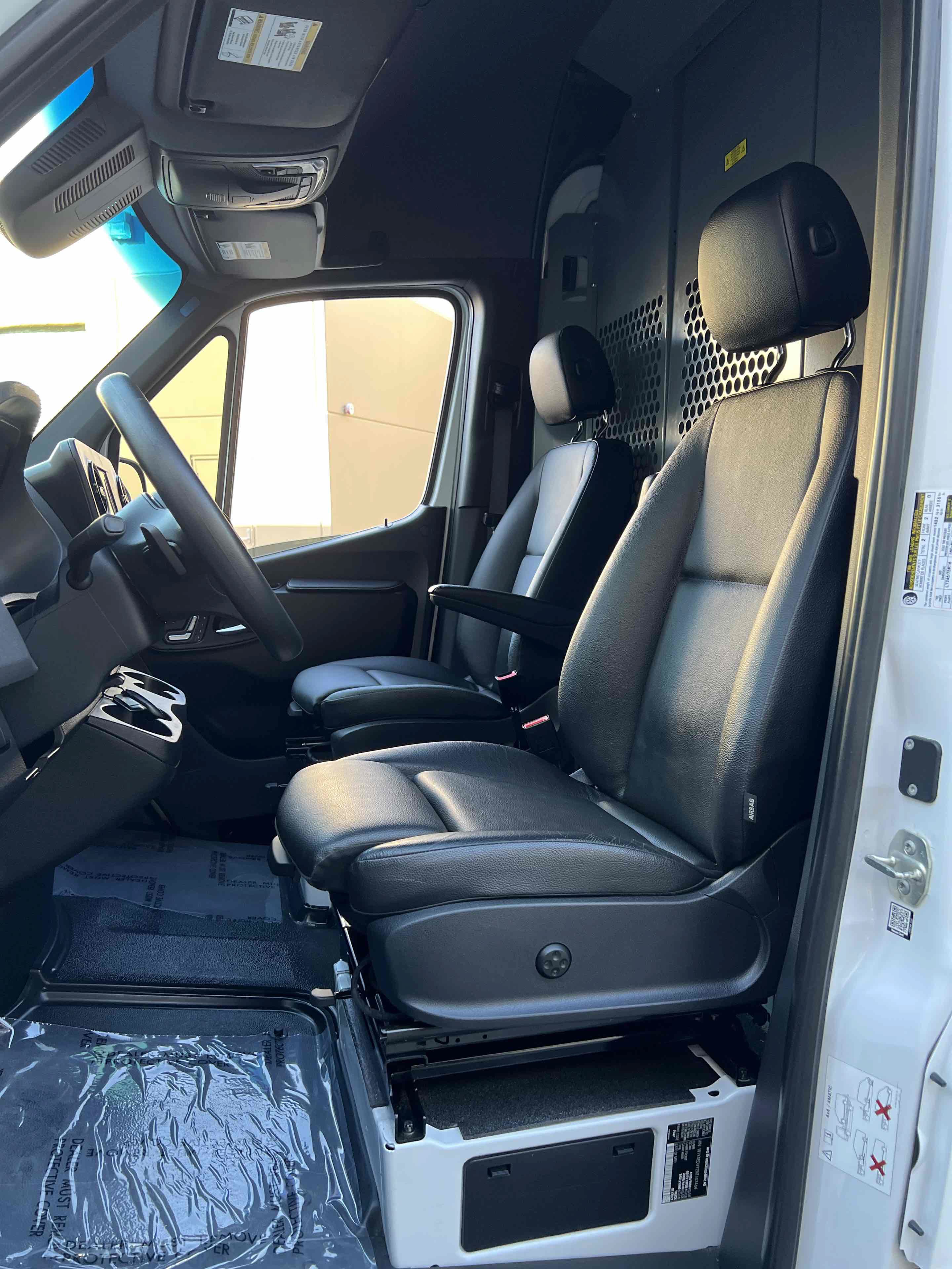 Used 2022 Mercedes-Benz Sprinter 2500 image 31