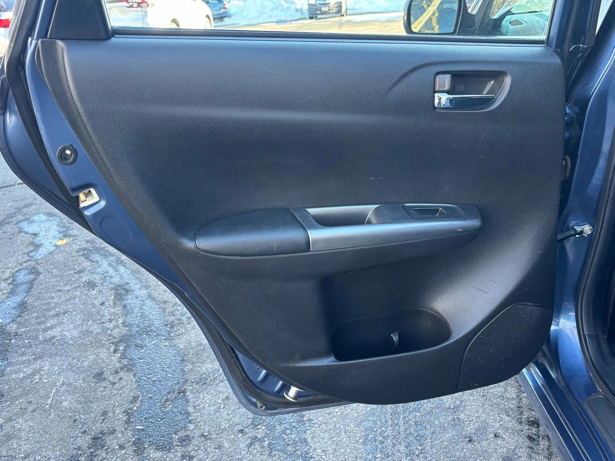 Used 2011 Subaru Impreza 2.5i Premium w/ PWR Moonroof Value Pkg image 16