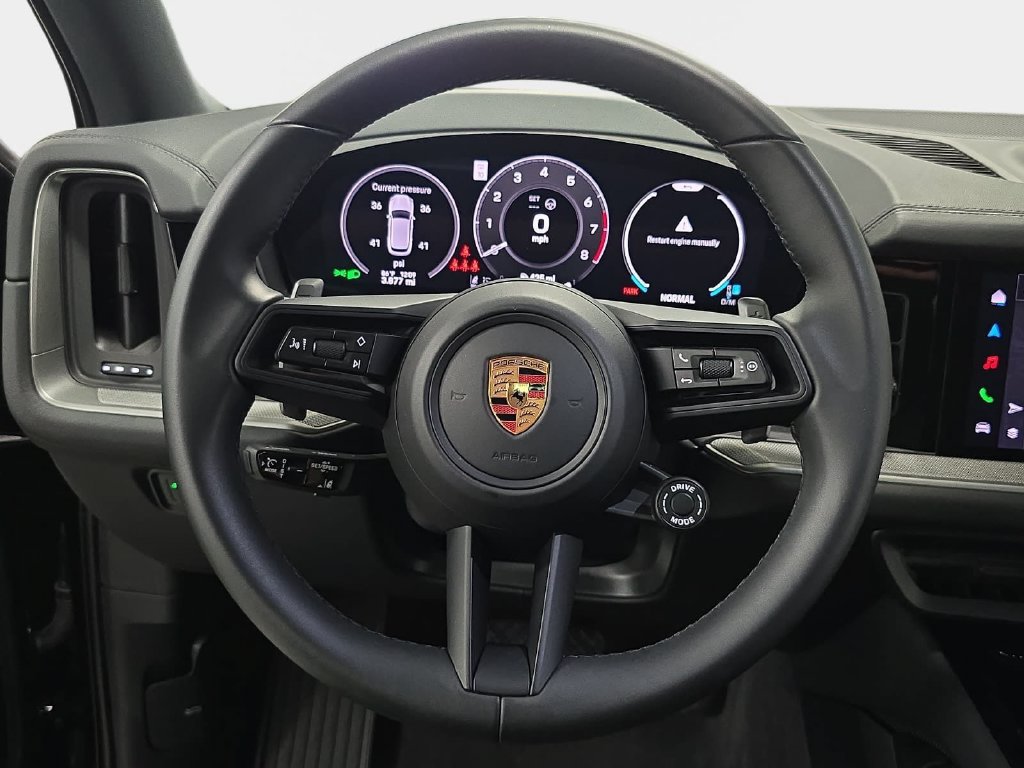 Certified 2026 Porsche Cayenne AWD/4WD image 13
