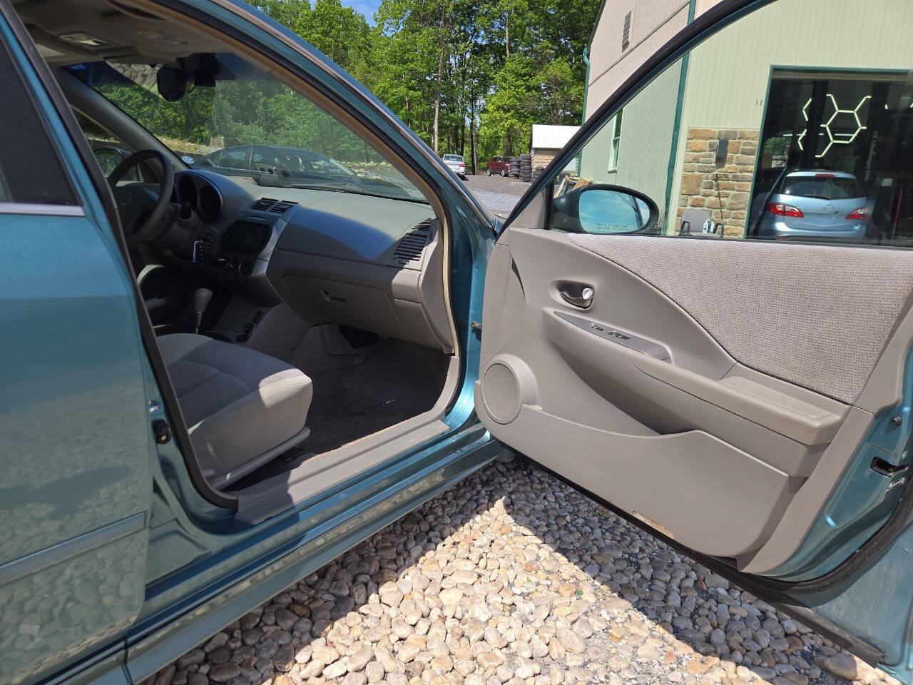 Used 2003 Nissan Altima 3.5 SE FWD image 18
