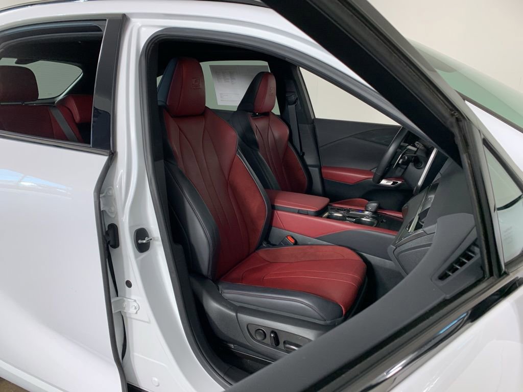 Used 2023 Lexus RX 500h F Sport w/ Accessory Package (2T) image 39