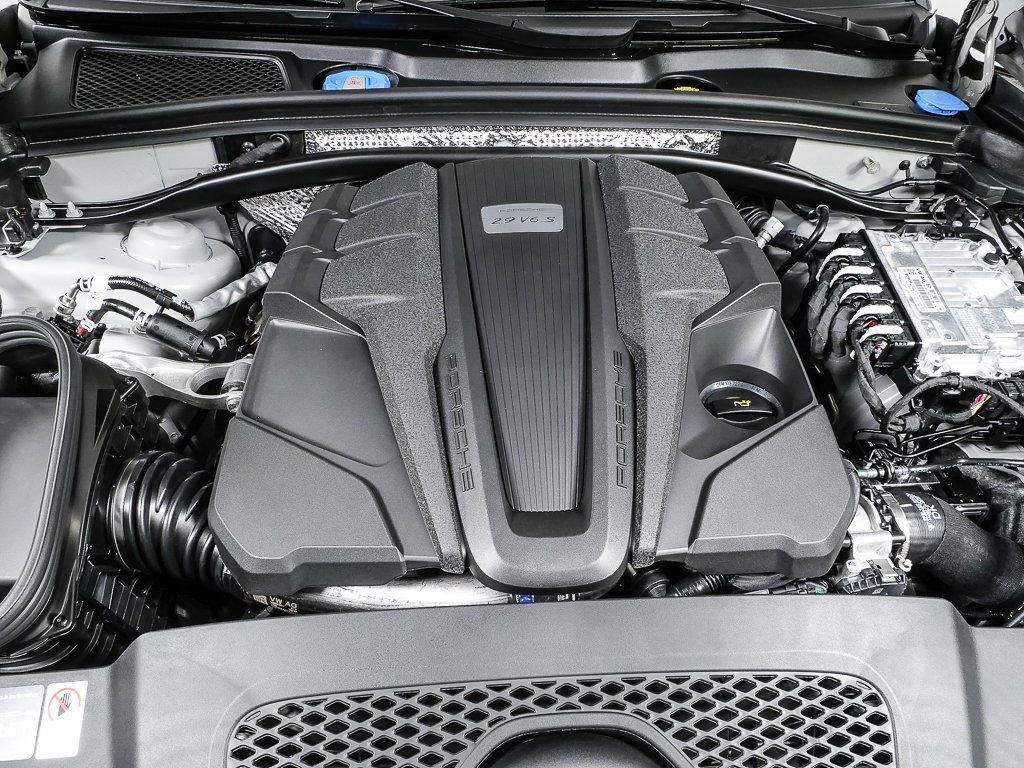 New 2026 Porsche Macan S image 38