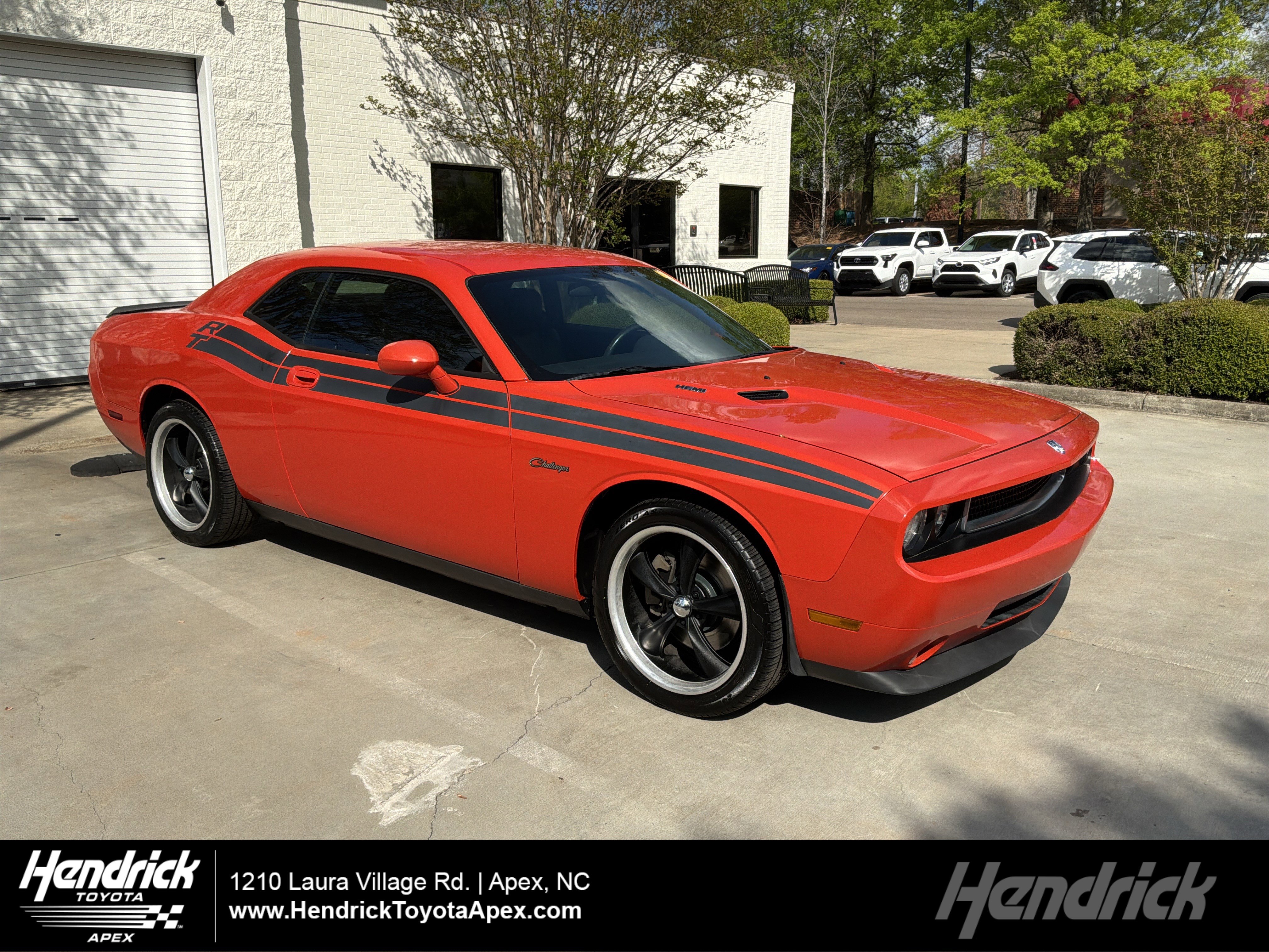 Used 2010 Dodge Challenger R/T video 1