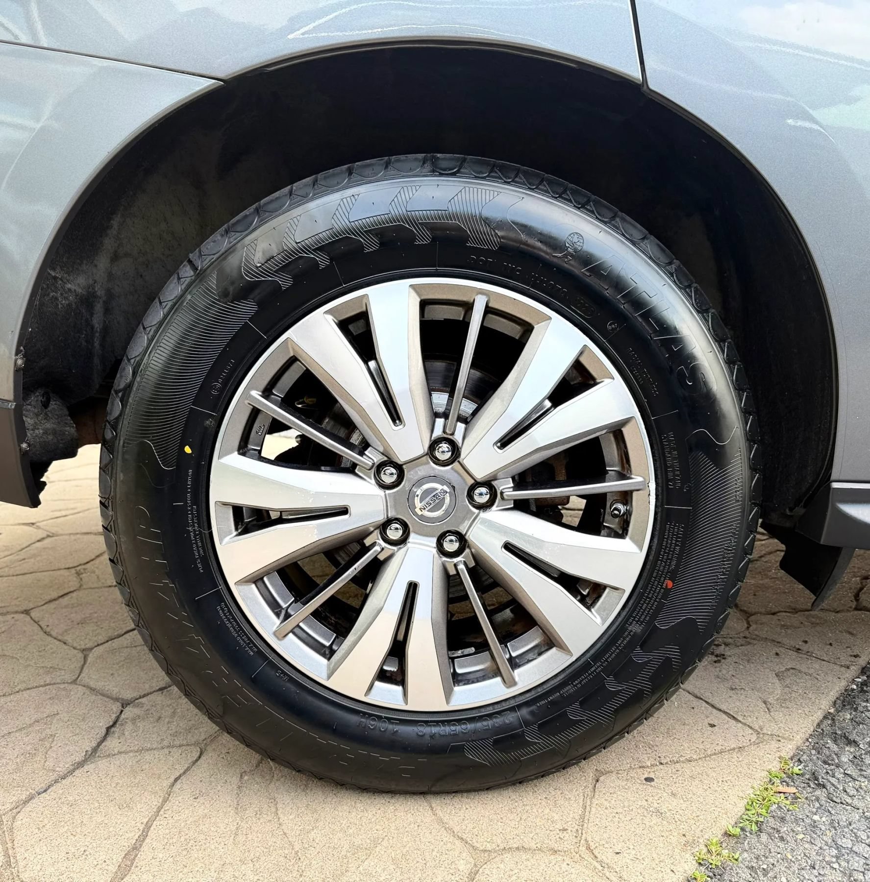 Used 2018 Nissan Pathfinder SV AWD/4WD image 51