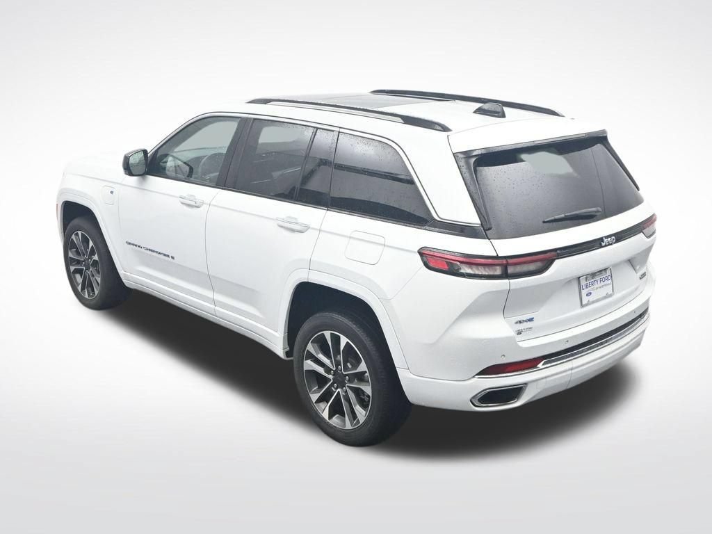 Used 2023 Jeep Grand Cherokee Overland AWD/4WD image 36