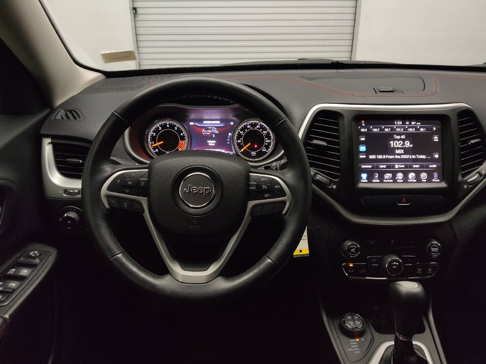 Used 2014 Jeep Cherokee Trailhawk w/ Leather Interior Group AWD/4WD image 22