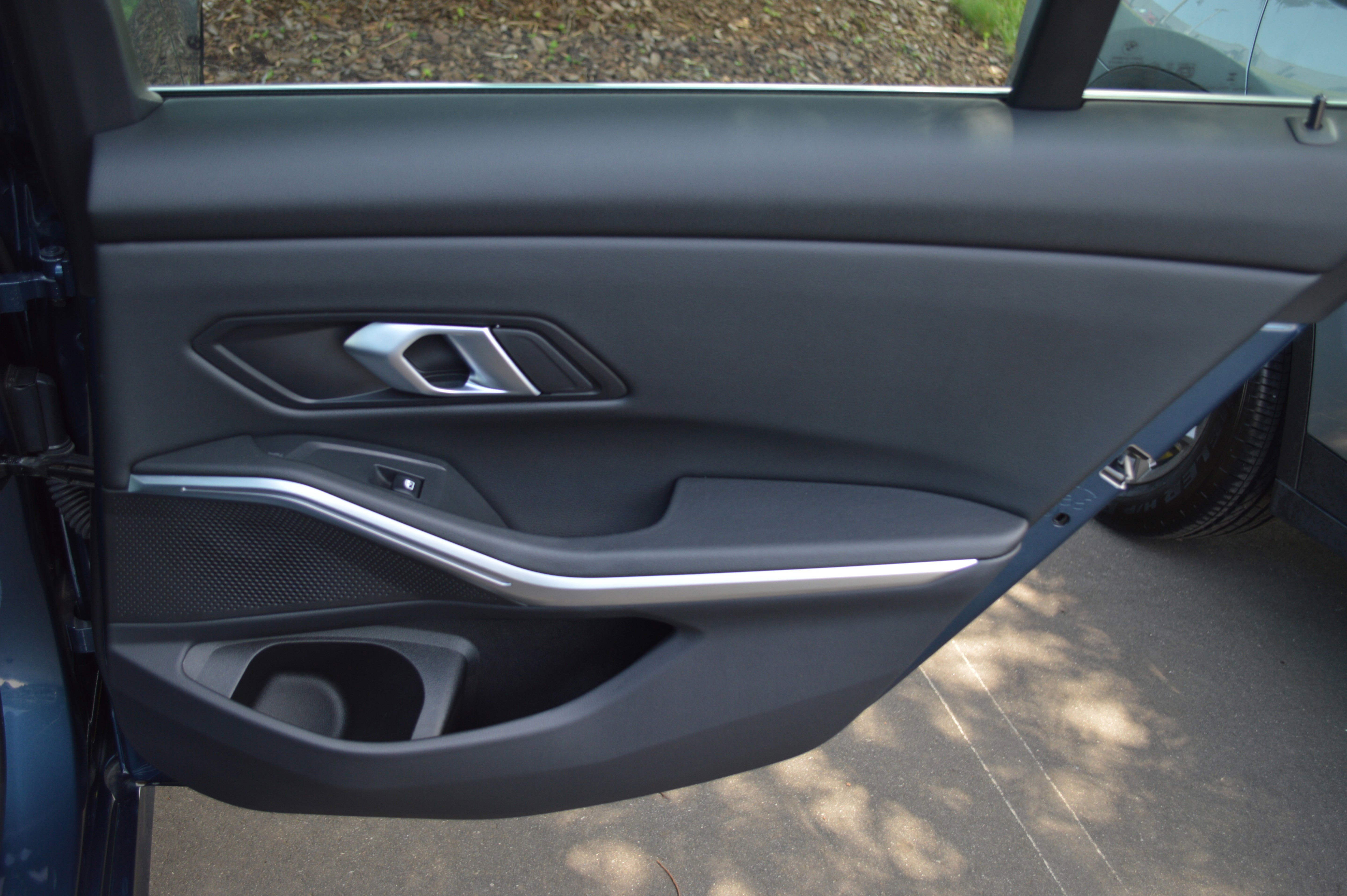 Certified 2025 BMW 330i Sedan RWD image 32