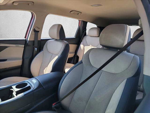 Used 2023 Hyundai Santa Fe SE image 13