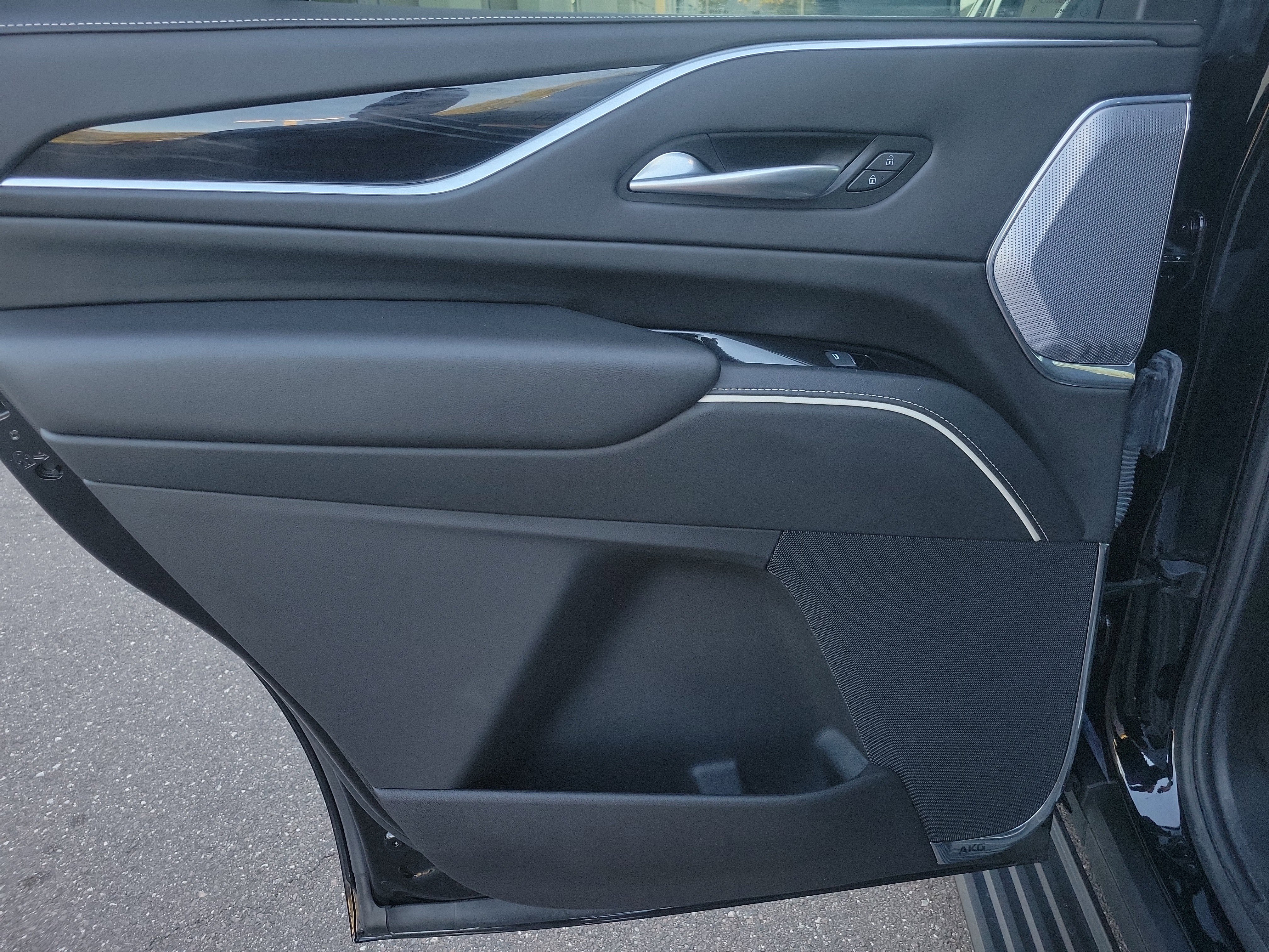 Used 2023 Cadillac Escalade V image 30