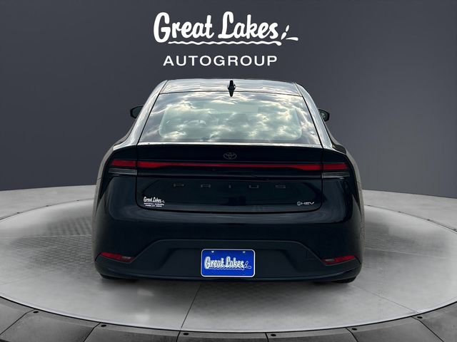 Used 2024 Toyota Prius LE image 4