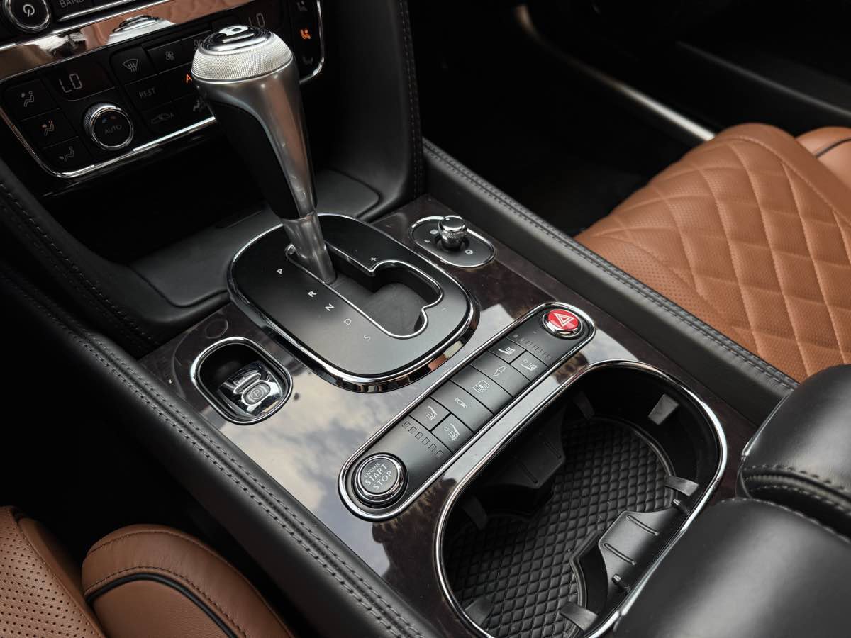 Used 2017 Bentley Flying Spur S V8 AWD/4WD image 17