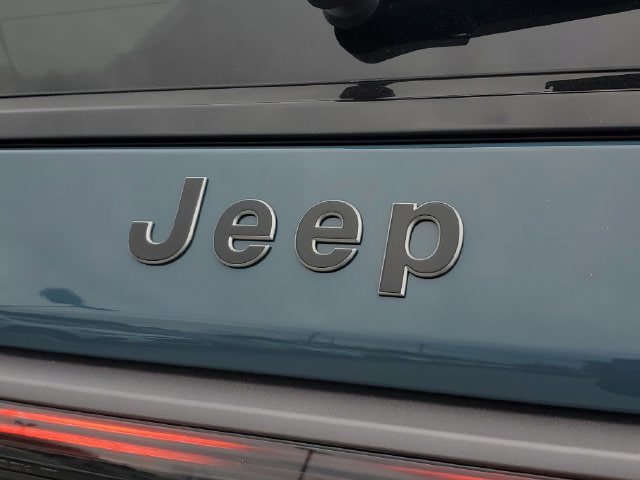 New 2026 Jeep Grand Wagoneer Limited AWD/4WD image 7