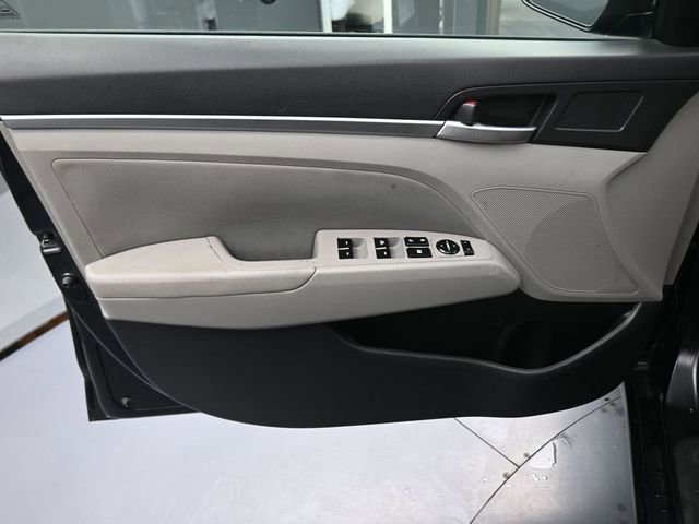 Used 2018 Hyundai Elantra Limited image 42
